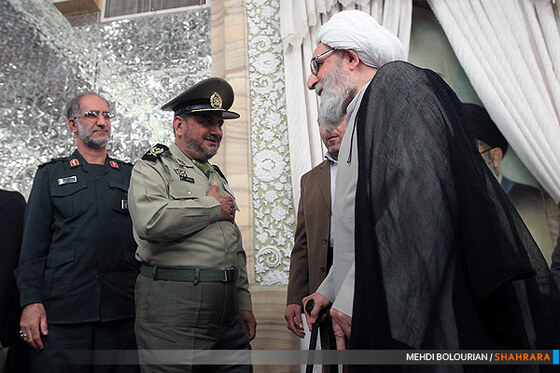 دیدار آیت الله واعظ طبسی با جمعی از نیروهای مسلح 