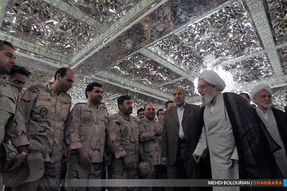 دیدار آیت الله واعظ طبسی با جمعی از نیروهای مسلح 