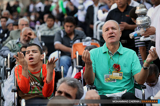 تشرف سالمندان و معلولین به حرم امام رضا(ع)