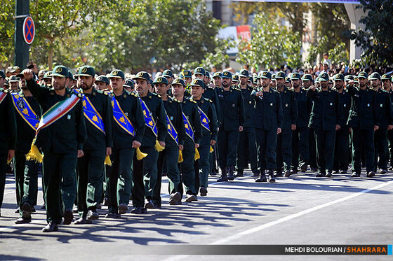 مراسم رژه نیروهای مسلح در هفته دفاع مقدس