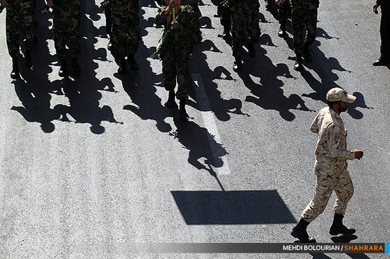 مراسم رژه نیروهای مسلح در هفته دفاع مقدس