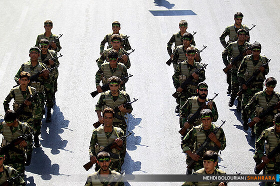 مراسم رژه نیروهای مسلح در هفته دفاع مقدس