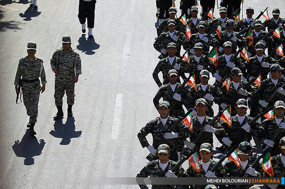 مراسم رژه نیروهای مسلح در هفته دفاع مقدس