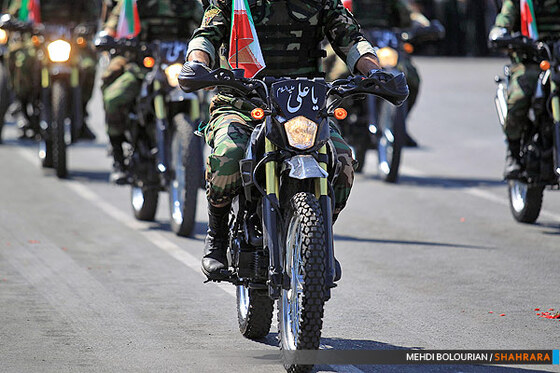 مراسم رژه نیروهای مسلح در هفته دفاع مقدس