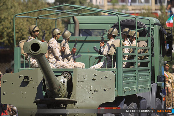 مراسم رژه نیروهای مسلح در هفته دفاع مقدس