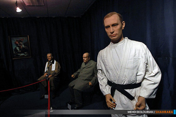 نمایشگاه مجسمه های مومی مشاهیر و عجایب