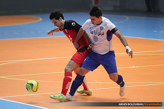 فوتسال فرش آرا و گیتی پسند