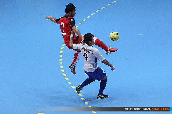 فوتسال فرش آرا و گیتی پسند