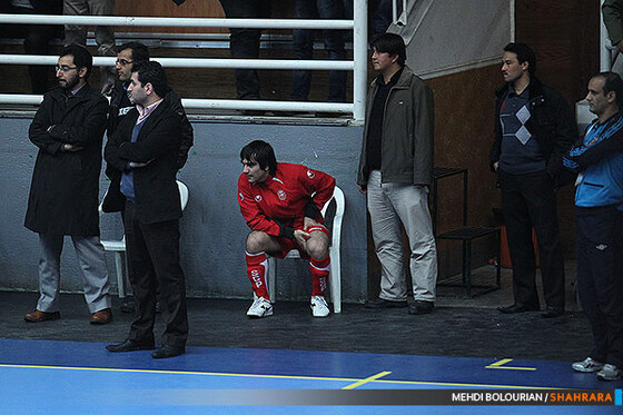 فوتسال فرش آرا و گیتی پسند