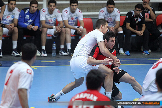 هندبال ثامن الحجج و کاسپین