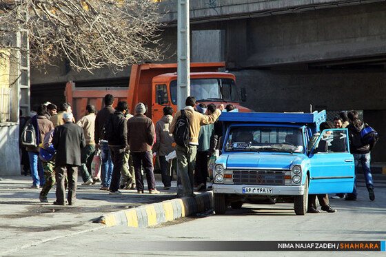 کارگران در انتظار کار!