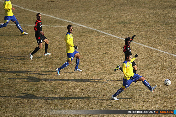 دیدار تیم های ابومسلم و نفت مسجد سلیمان