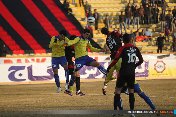 دیدار تیم های ابومسلم و نفت مسجد سلیمان