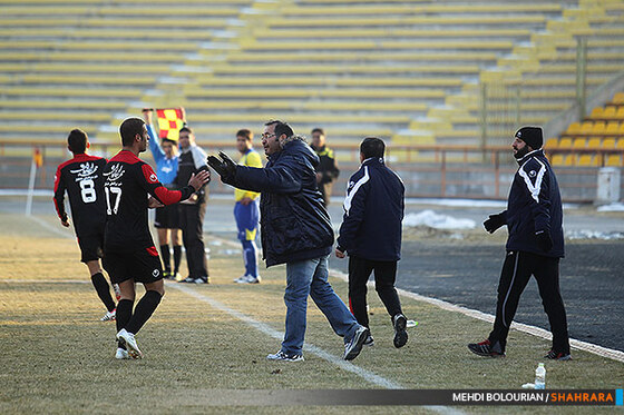 دیدار تیم های ابومسلم و نفت مسجد سلیمان