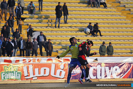 دیدار تیم های ابومسلم و نفت مسجد سلیمان