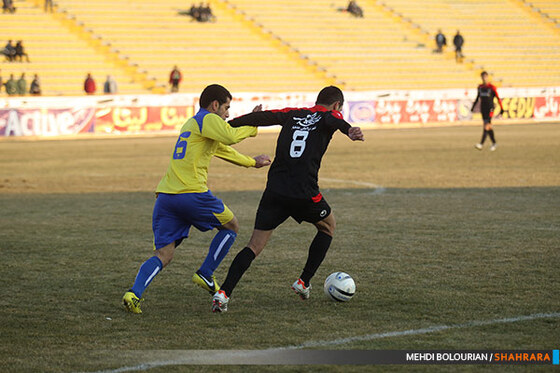 دیدار تیم های ابومسلم و نفت مسجد سلیمان