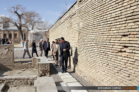 بازدید شهردار مشهد از خانه ملک 