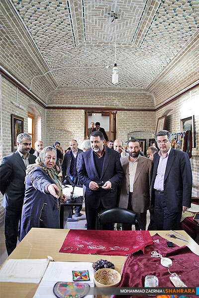 بازدید شهردار مشهد از خانه ملک 