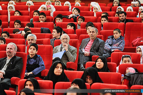 جشن تولد 220 هزار دانش آموزابتدایی