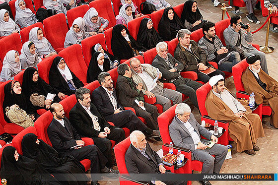 جشن تولد 220 هزار دانش آموزابتدایی