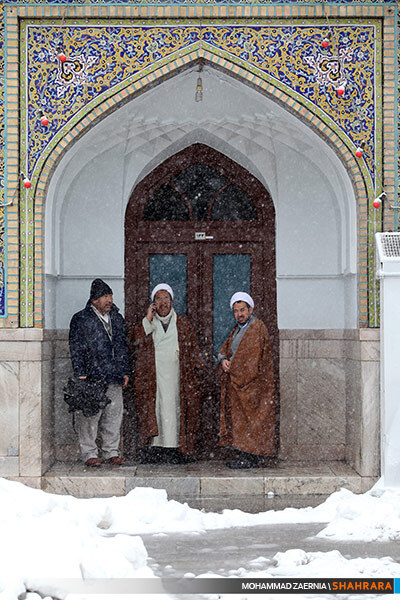 بارش برف در آستان امام علی ابن موسی الرضا(ع)