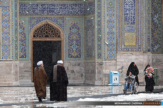 بارش برف در آستان امام علی ابن موسی الرضا(ع)