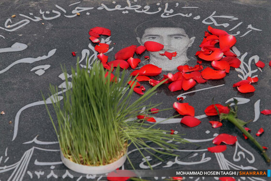 زیارت اهل غبور در اولین پنج شنبه سال