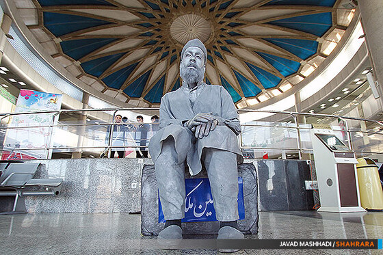 اجرای پرفورمنس حاج حسین ملک