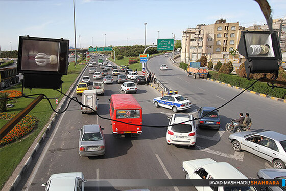 تصادف و راهبندان در میدان قائم