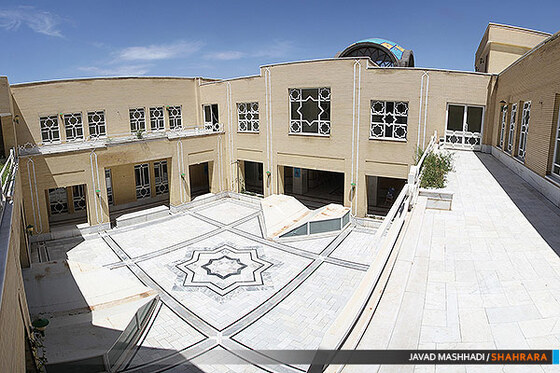نگین منطقه 11
