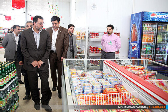 افتتاح همزمان دو بازار میوه و تره بار