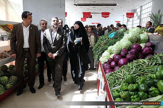 افتتاح همزمان دو بازار میوه و تره بار