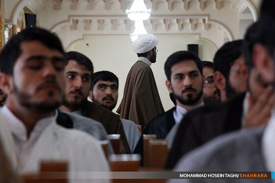 مراسم عمامه گذاری طلاب دانشگاه علوم اسلامی رضوی 