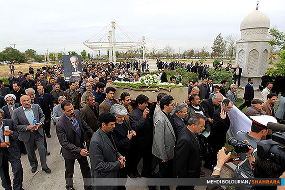 پیکر استاد قهرمان
