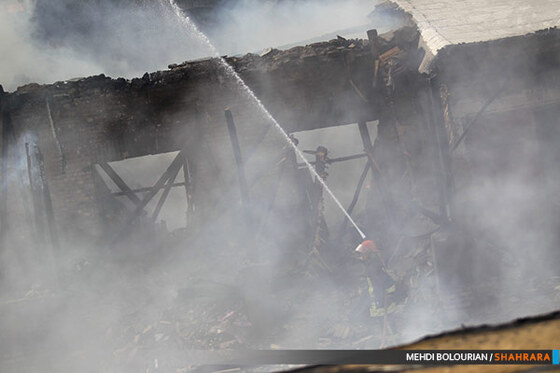 آتش سوزی گسترده کاروانسرای شاهرودی ها