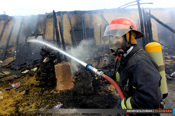 آتش سوزی گسترده کاروانسرای شاهرودی ها