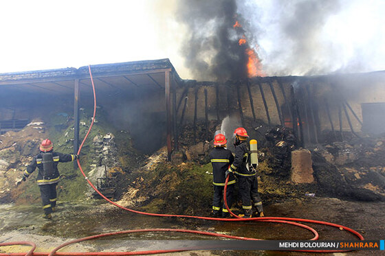 آتش سوزی گسترده کاروانسرای شاهرودی ها