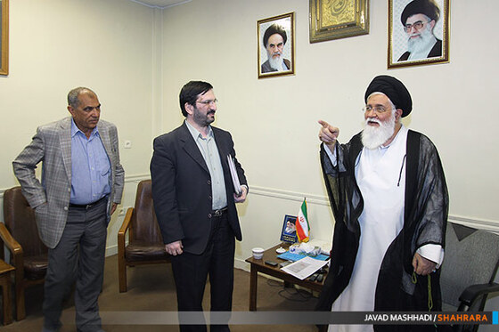 دیدار جمعی از تولید کنندگان با امام جمعه مشهد