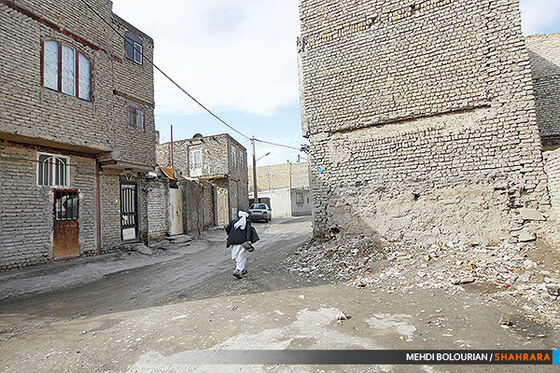 خواب عمیق آبادانی در قلعه وکیل آباد