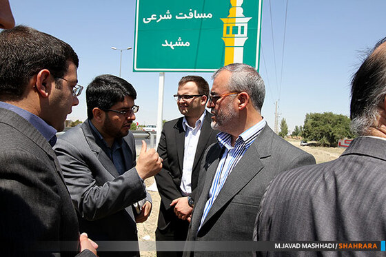 نصب تابلوی حدترخص خروجی شهر