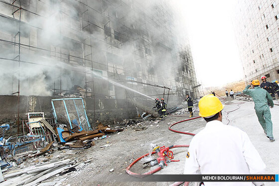 آتش سوزی در ساختمان در حال ساخت