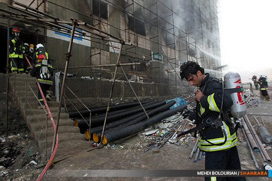 آتش سوزی در ساختمان در حال ساخت