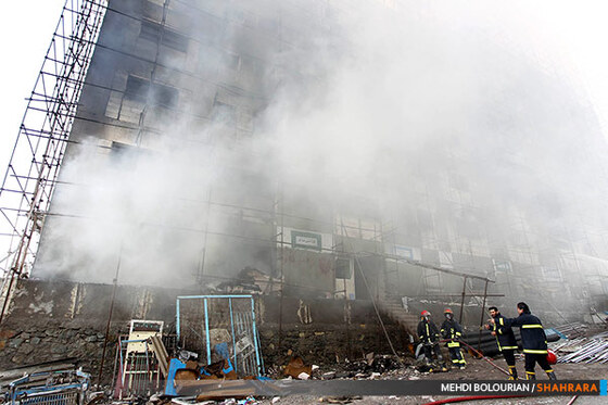 آتش سوزی در ساختمان در حال ساخت
