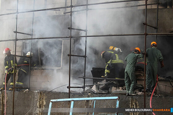 آتش سوزی در ساختمان در حال ساخت