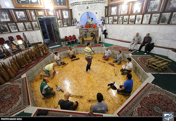 ورزش باستانی در زورخانه امیر کبیر