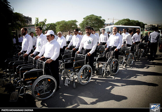 تشرف سالمندان به حرم رضوی