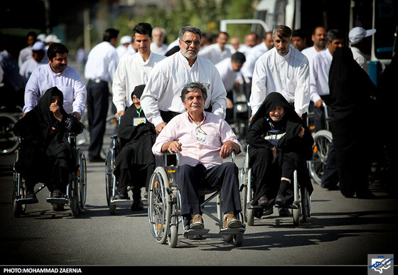 تشرف سالمندان به حرم رضوی