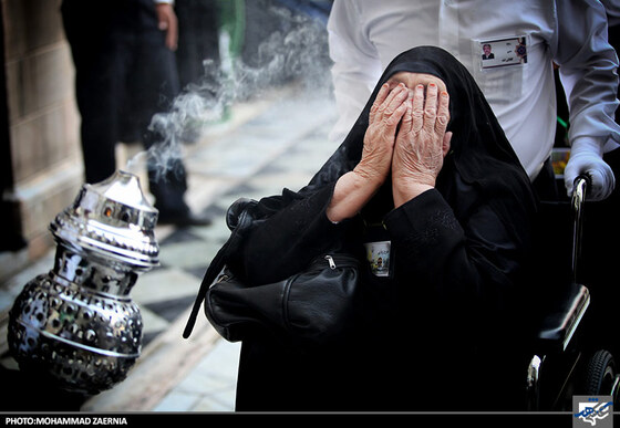 تشرف سالمندان به حرم رضوی