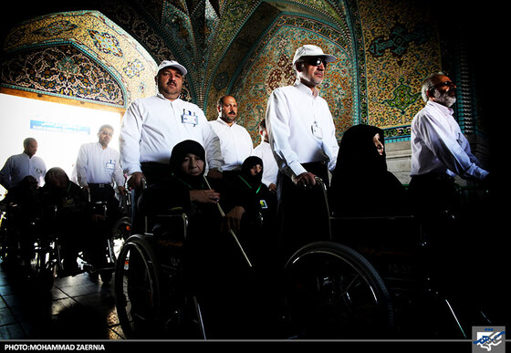 تشرف سالمندان به حرم رضوی