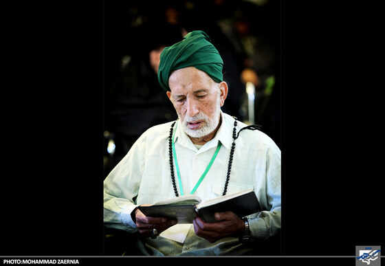 تشرف سالمندان به حرم رضوی